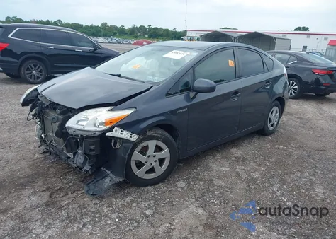 2015 Toyota Prius Two z USA, uszkodzony, nr VIN JTDKN3DU7F0468874